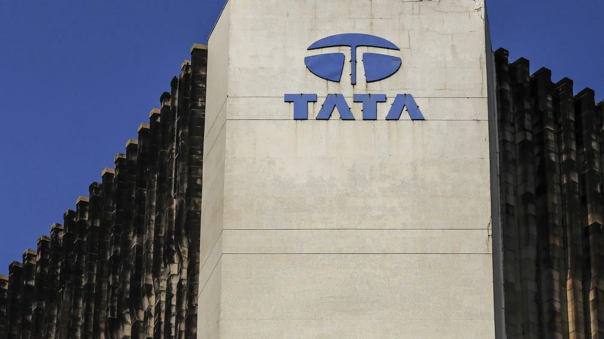 Tata 1 e1575885366297