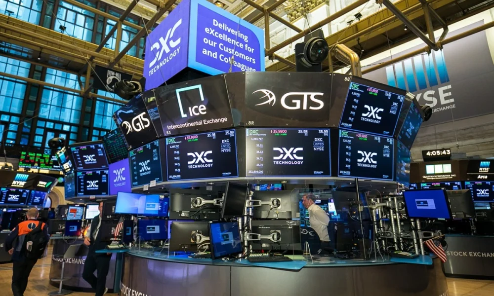 DXC technology hiring Graduate for IT roles DXC technology career development programs